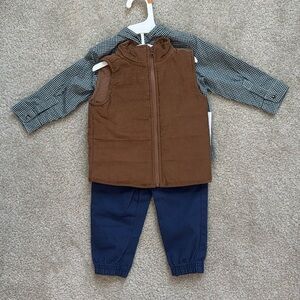 CARTERS 12m outfit